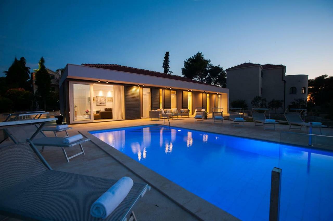 Villa R&B Sutivan Buitenkant foto