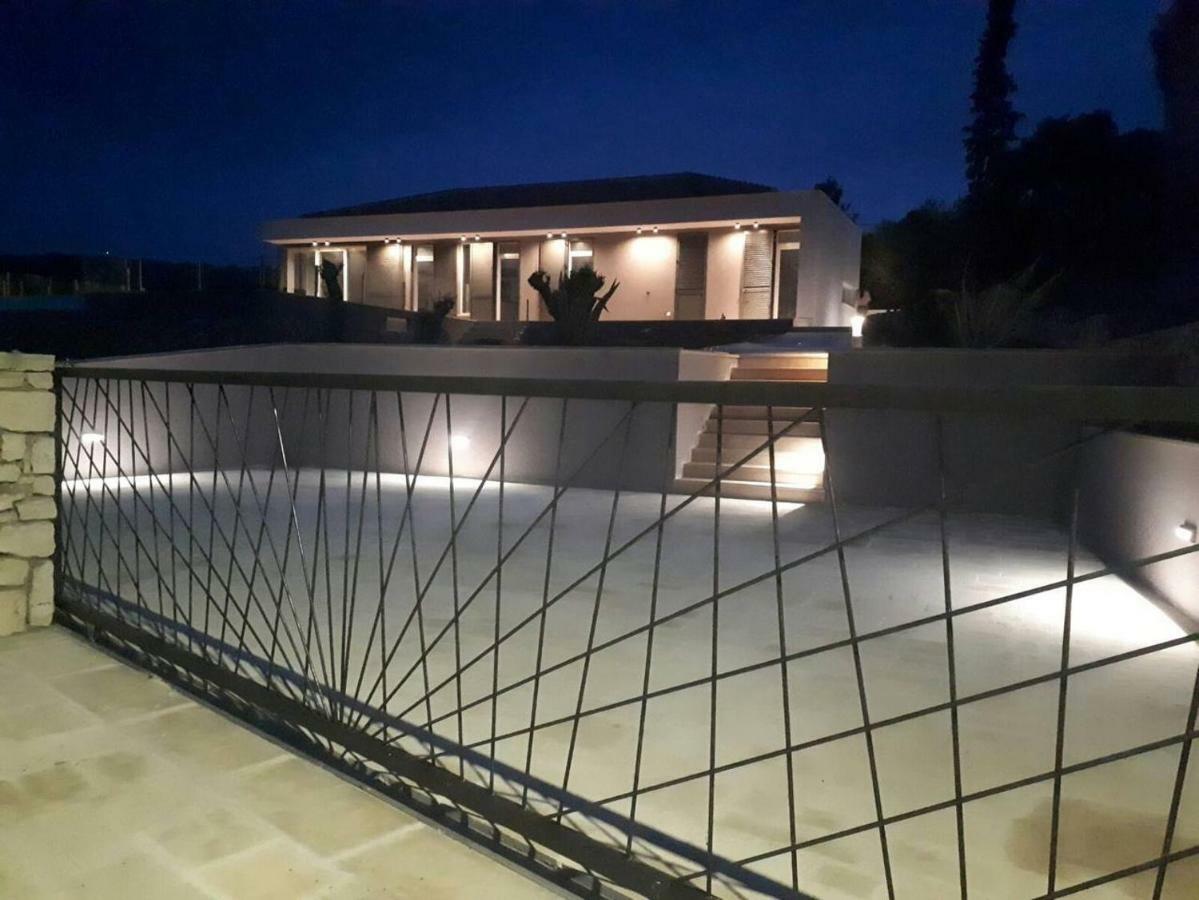 Villa R&B Sutivan Buitenkant foto